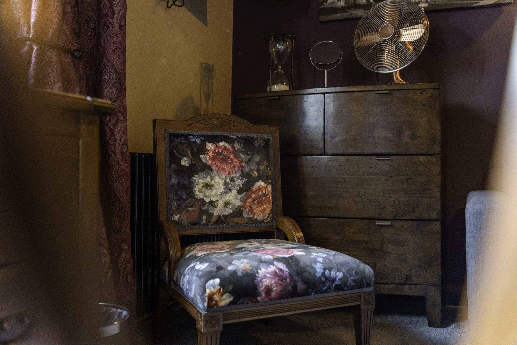 Duke William Hotel Lincoln Room photo